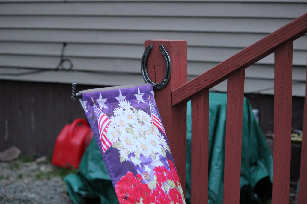 Mini Flag Holder w/ Horseshoe Base, House Flagpole, Deck Flag Hanger, Garden Flag Holder, Summer Garden Flag - Buy 4 Get One Free!