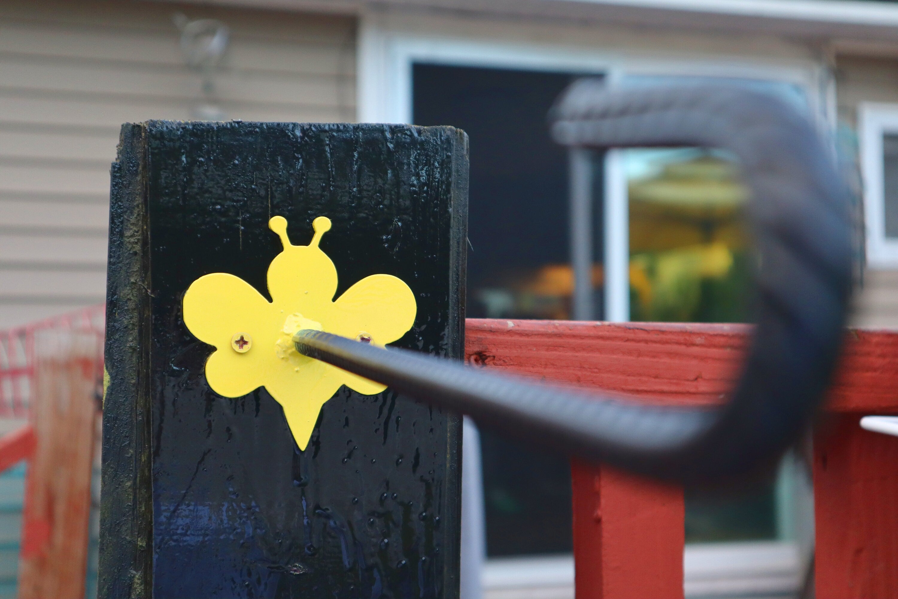 Bee-tiful Mini Flag Holder, Garden Flag Holder, Wall Mounted Flag Holder Hook